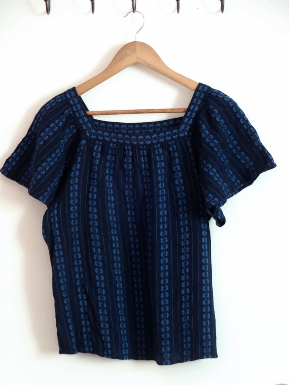 Banana Republic Blue Embroidered Peasant Blouse